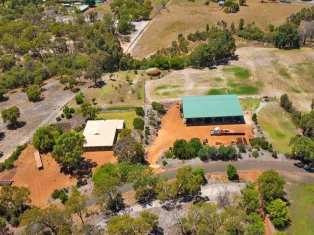 House for sale in Henley Brook, City of Swan