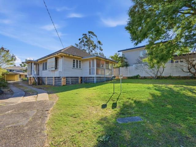 House for sale in Holland Park, Greater Brisbane