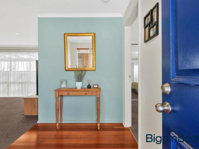 House for sale in Golden Square, Melbourne