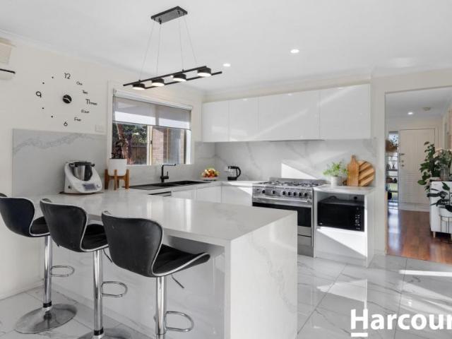 House for sale in Kingston Gardens, Melbourne