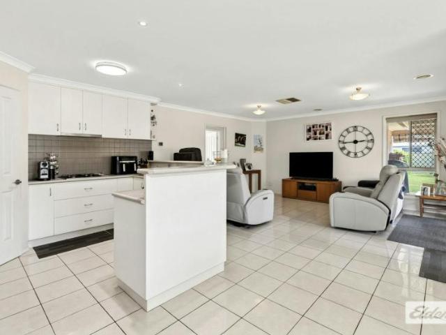 House for sale in Howlong, Federation Council