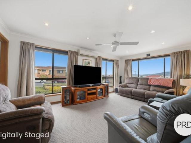 House for sale in Howrah Heights, Hobart