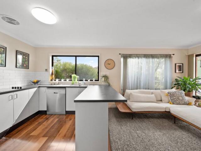 House for sale in Karabar, Queanbeyan