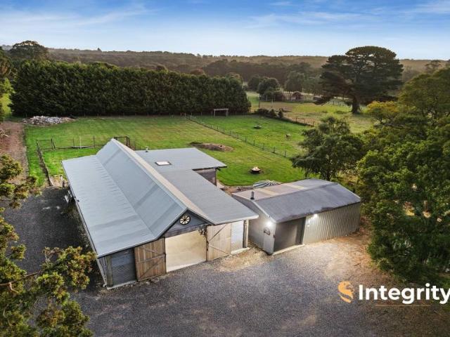 House for rent in Kinglake West, Victoria