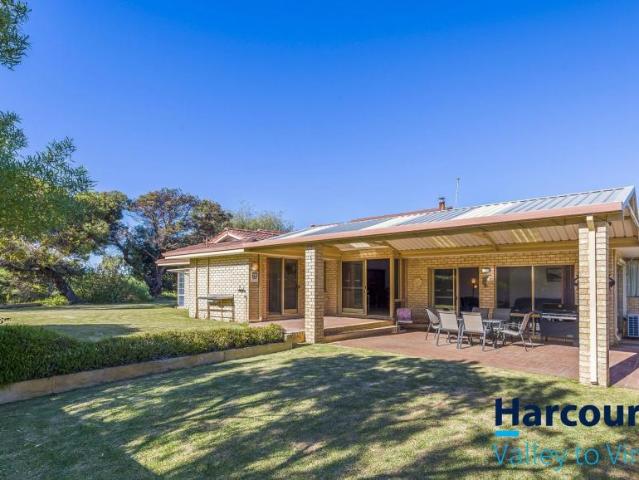 House for sale in Ledge Point