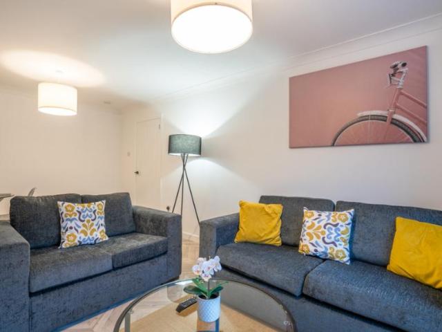 House for rent in Ladywell, Dedridge