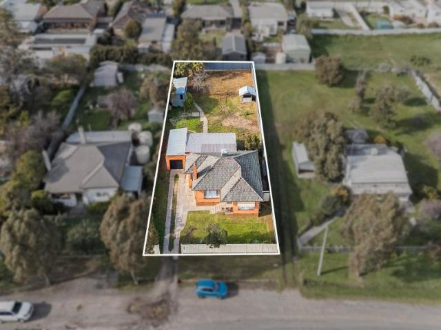 House for sale in Long Gully, Bendigo
