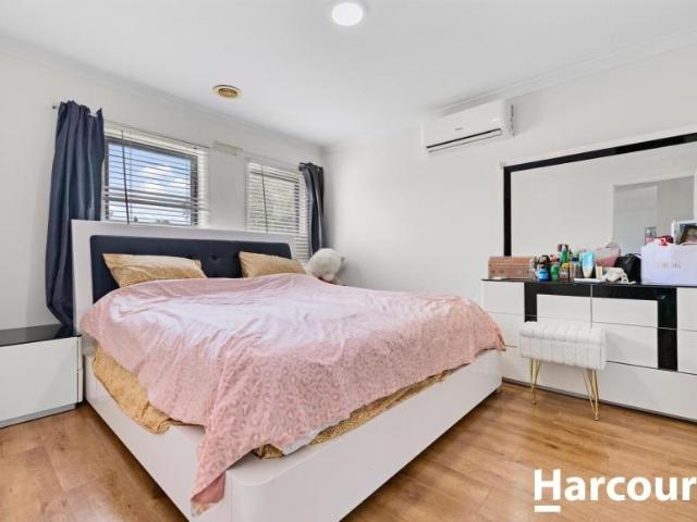 House for sale in Manor Lakes, Melbourne