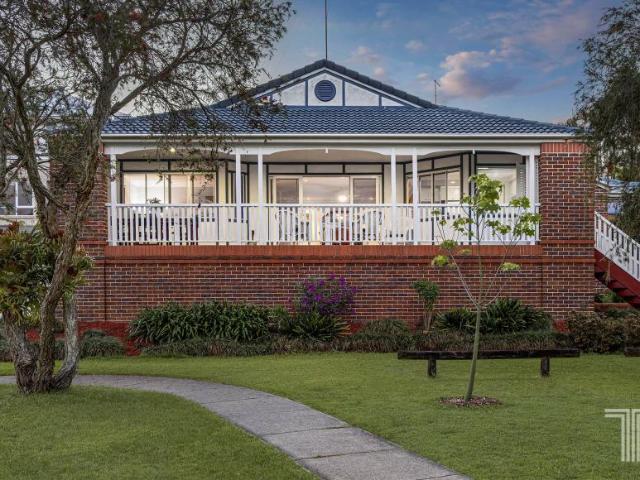House for sale in Mansfield, Greater Brisbane