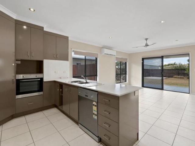 House for sale in Marian