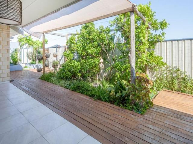 House for rent in Meadow Springs Shopping Centre, City of Mandurah