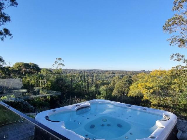 House for sale in Victoria