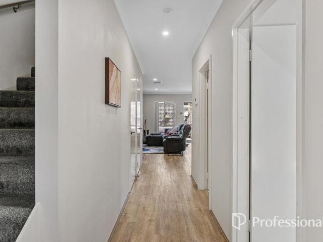 House for sale in Midvale, Shire of Mundaring