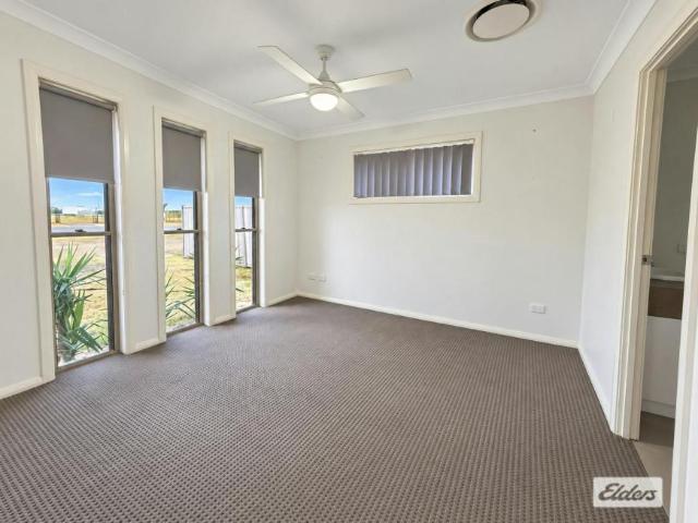 House for sale in Miles