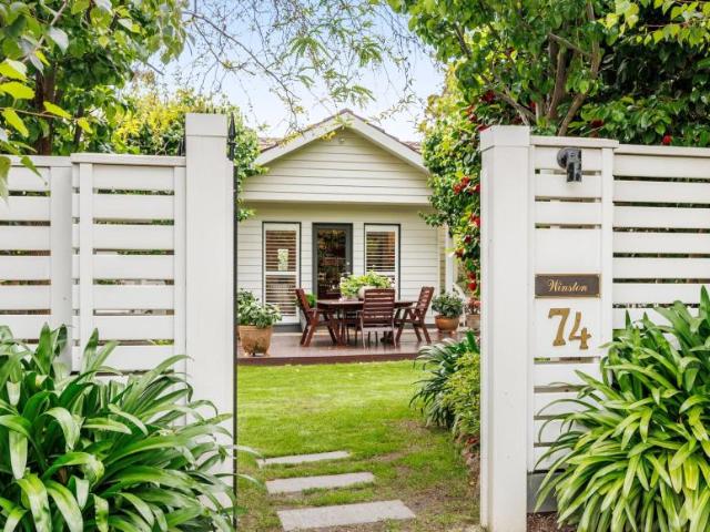 House for sale in Mount Eliza, Melbourne