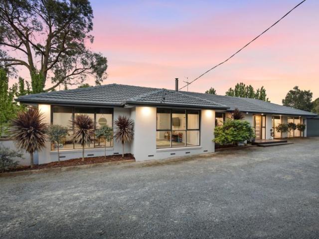 House for sale in Mount Evelyn, Melbourne