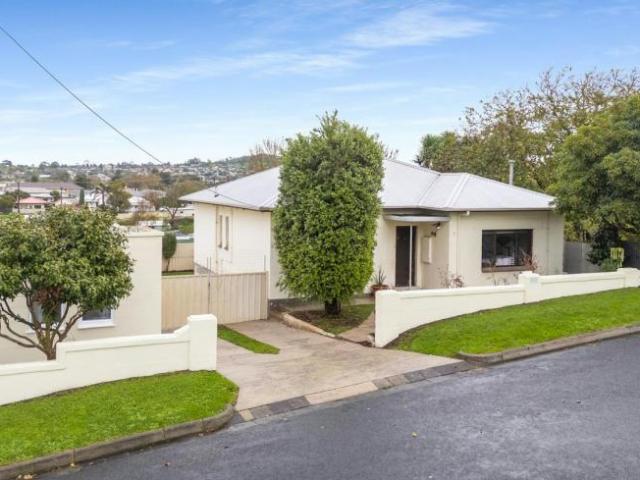 House for sale in Mount Gambier, City of Mount Gambier