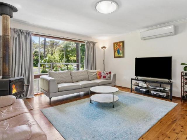 House for sale in Mount Kuring-Gai, Sydney