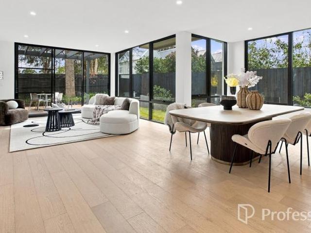 House for sale in Mount Waverley, Melbourne