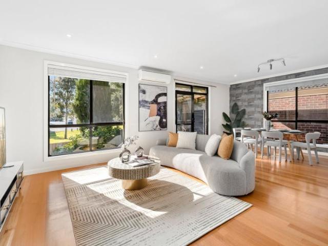 House for sale in Mount Waverley, Melbourne