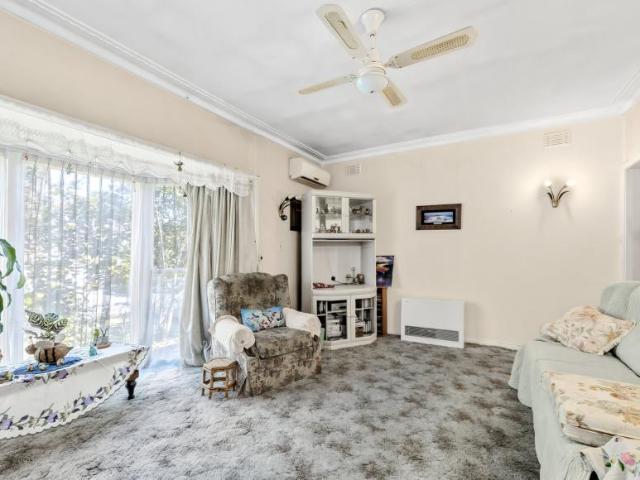 House for sale in Mount Waverley, Melbourne