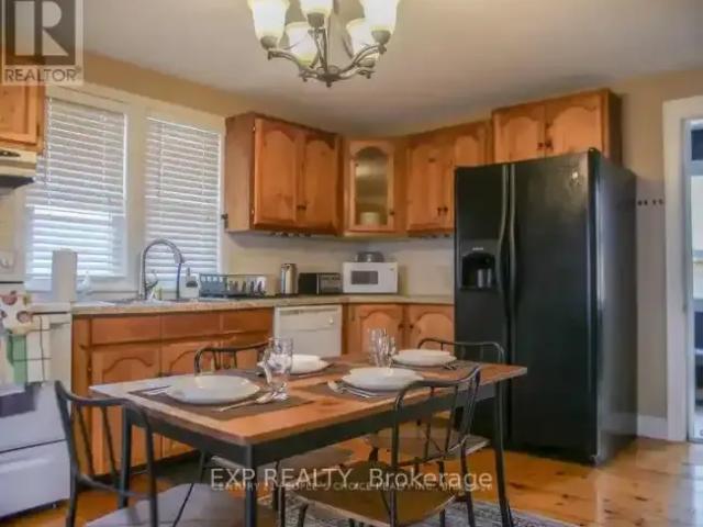 House for rent in Niagara Falls, Golden Horseshoe