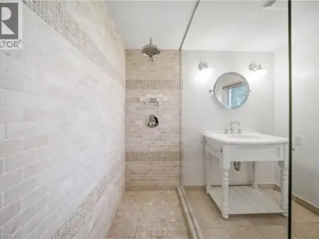 House for rent in Oakville, Ontario