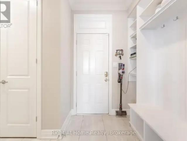 House for rent in Oakville, Ontario