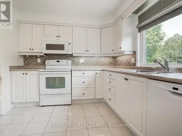 House for rent in Oakville, Ontario