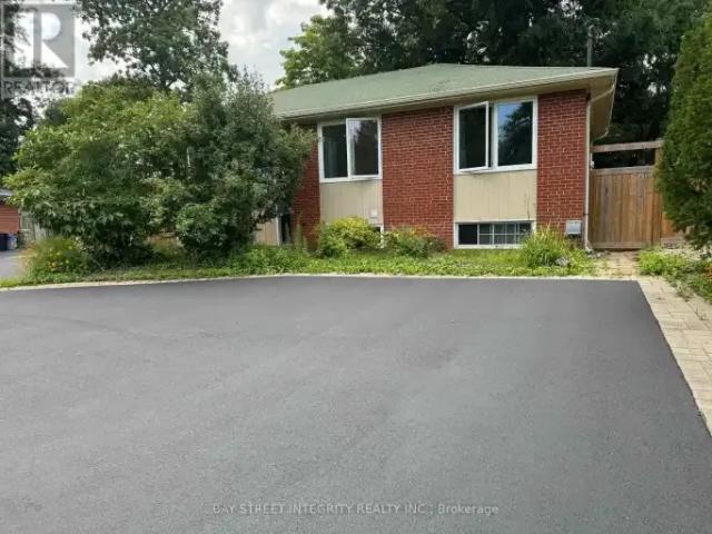 House for rent in Oakville, Ontario