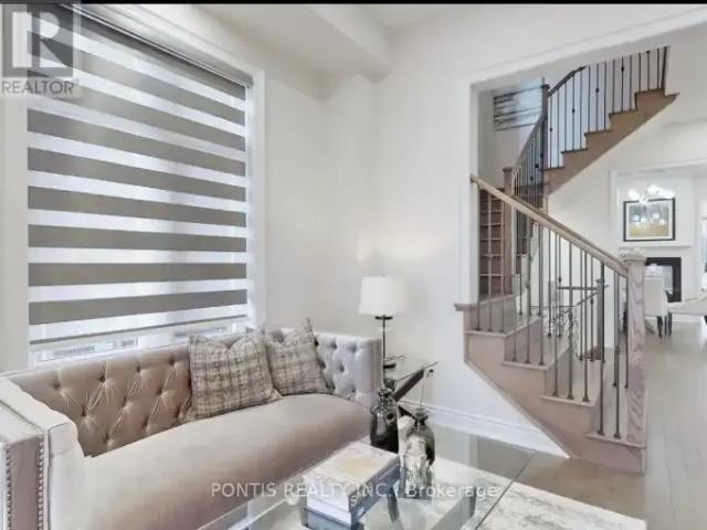 House for rent in Oakville, Ontario
