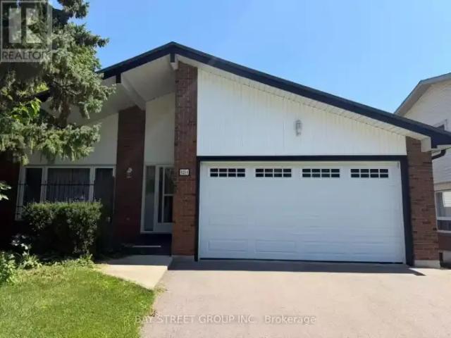 House for rent in Oakville, Ontario
