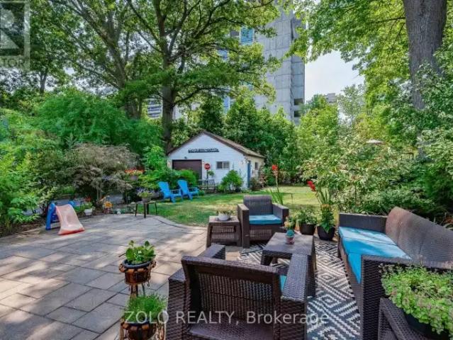 House for rent in Oakville, Ontario
