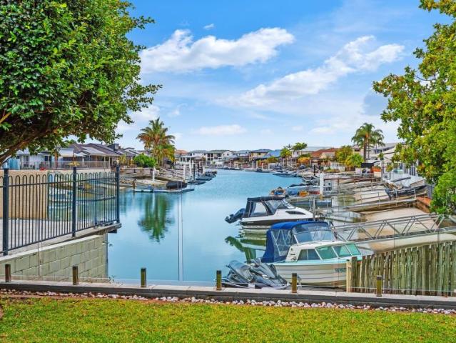 House for sale in Paradise Point, Gold Coast City