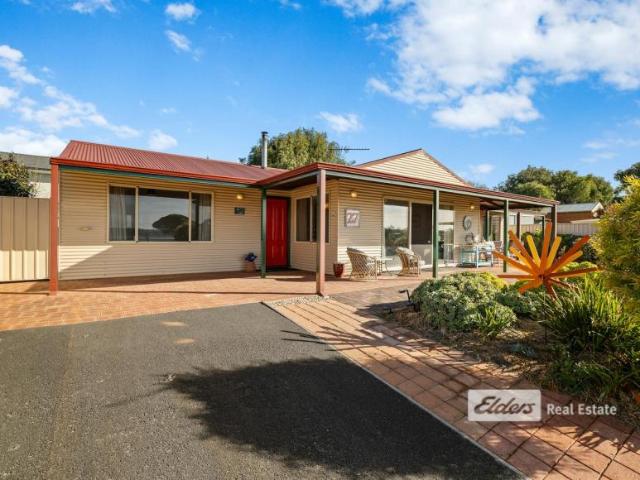 House for sale in Peppermint Grove Beach, Shire Of Capel