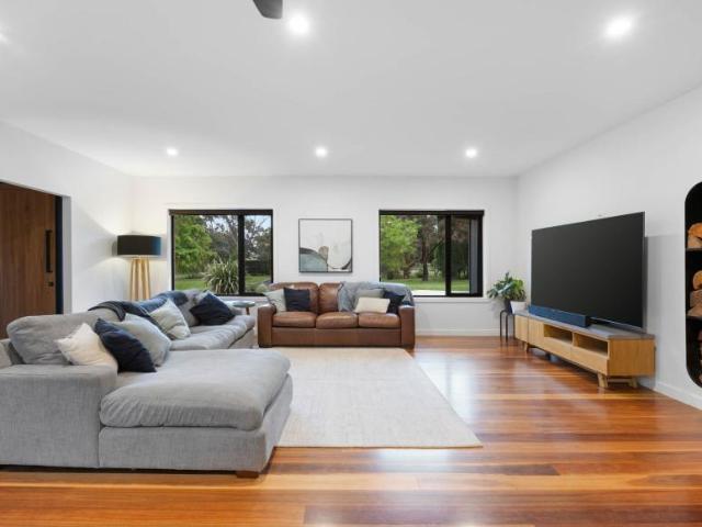 House for sale in Riddells Creek, Shire of Macedon Ranges