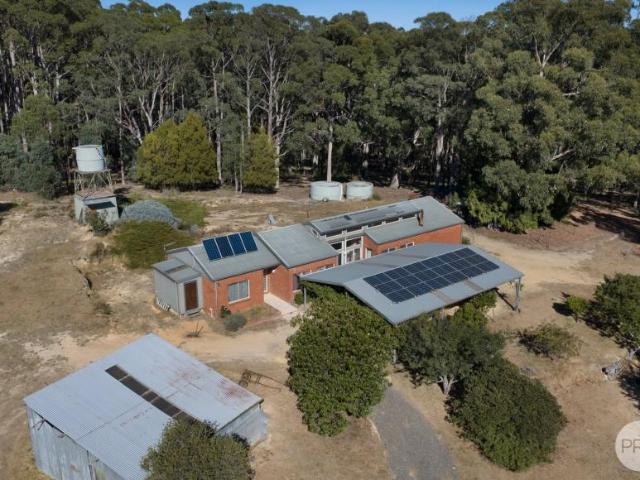 House for sale in Rocklyn, Shire of Hepburn