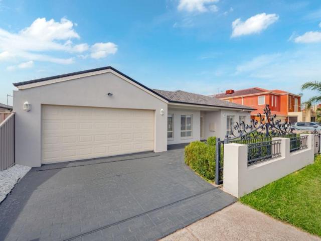 House for rent in Roxburgh Park, Melbourne