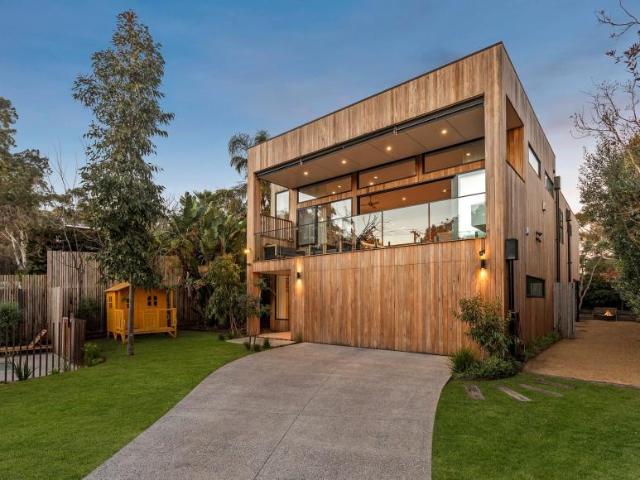 House for sale in Safety Beach, Melbourne