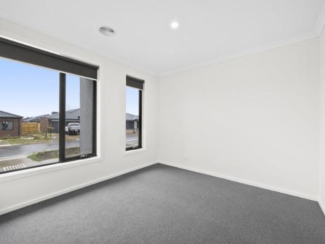 House for rent in Smythes Creek, Victoria
