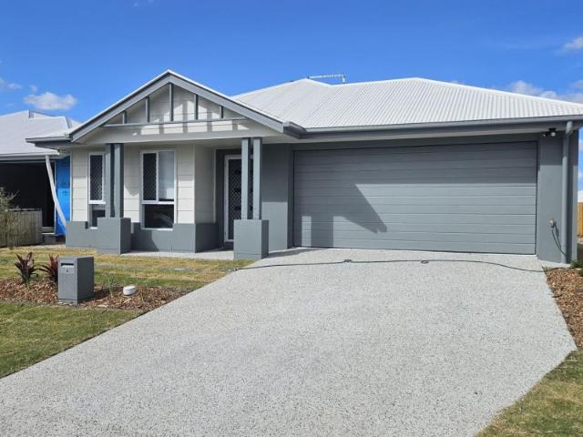 House for rent in South Maclean, Greater Brisbane
