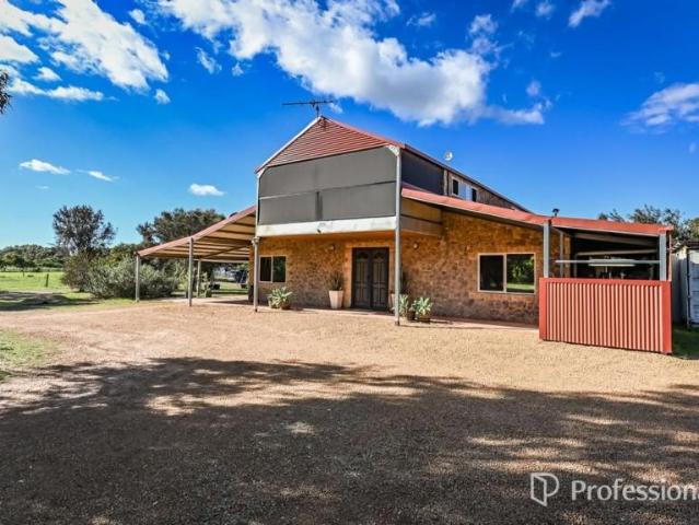 House for sale in Springfield, Shire of Irwin