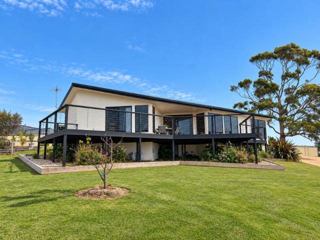 House for sale in St Helens, Break O'Day