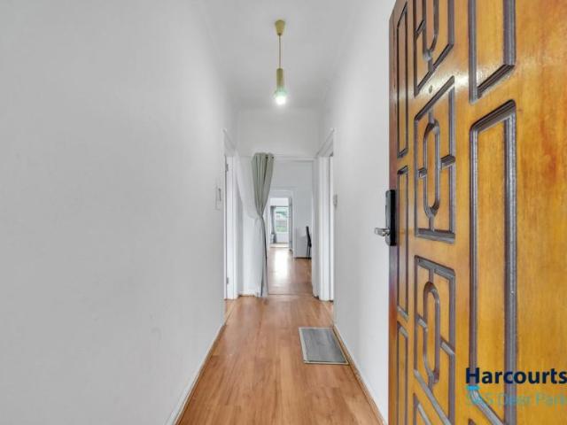 House for sale in Sunshine North, Melbourne