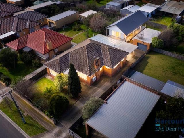 House for sale in Sunshine West, Melbourne