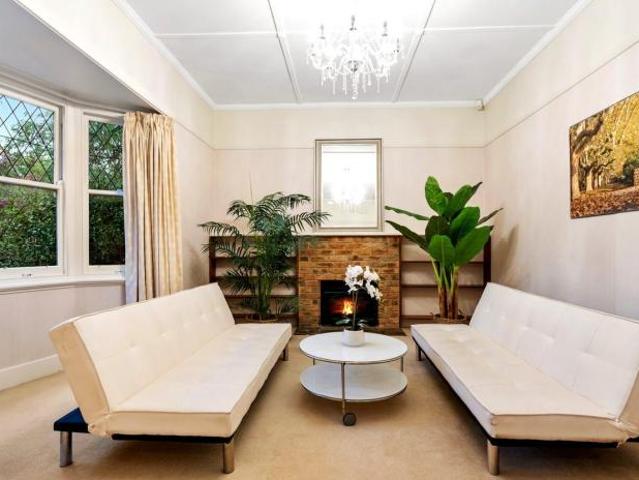 House for rent in Surrey Hills, Melbourne