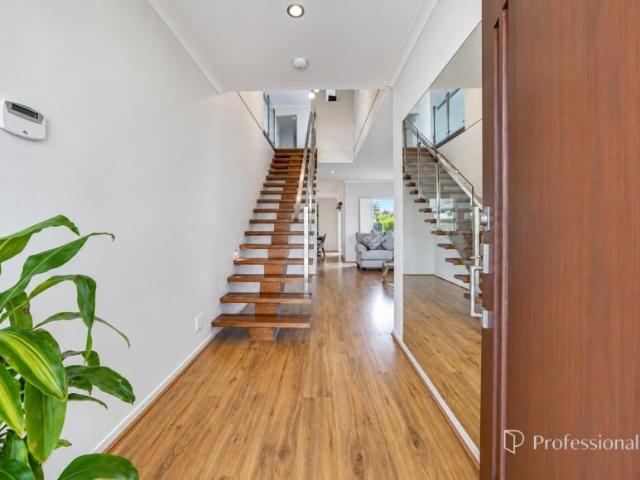 House for sale in Taylors Hill, Melbourne