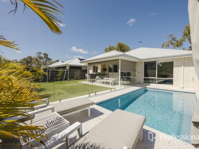 House for sale in Viveash, City of Swan