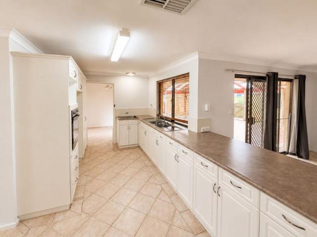House for rent in Waikiki, Western Australia