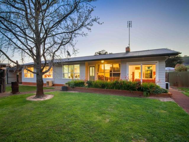 House for sale in Warrenmang, Shire of Pyrenees